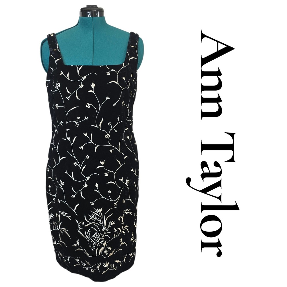 Ann Taylor Black Velvet Embroidered Floral Sheath Dress Vintage 90s‎ Style Sz 14